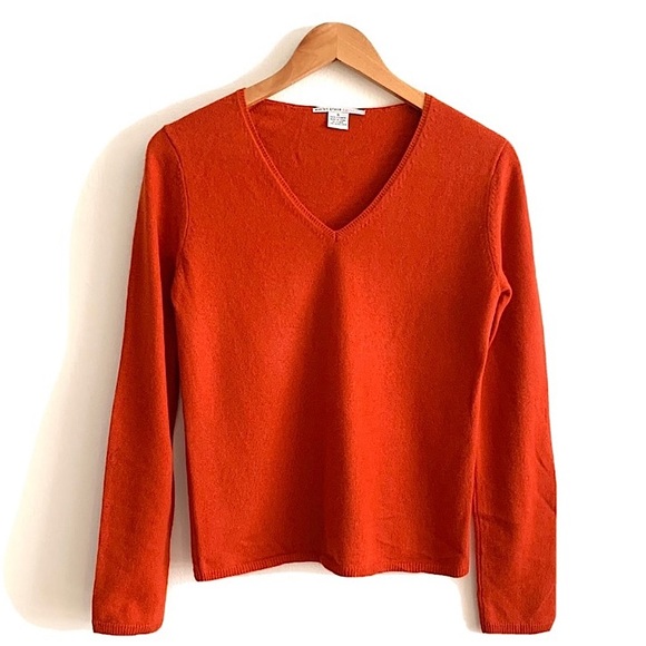 EVELYN GRACE - V-Neck Cashmere Sweater! - Picture 3 of 3